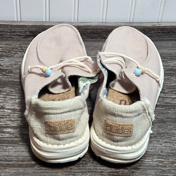 Hey Dude Women's Natural Wendy Canvas Comfort Slip on Sneaker Size 9 - Picture 4 of 6
